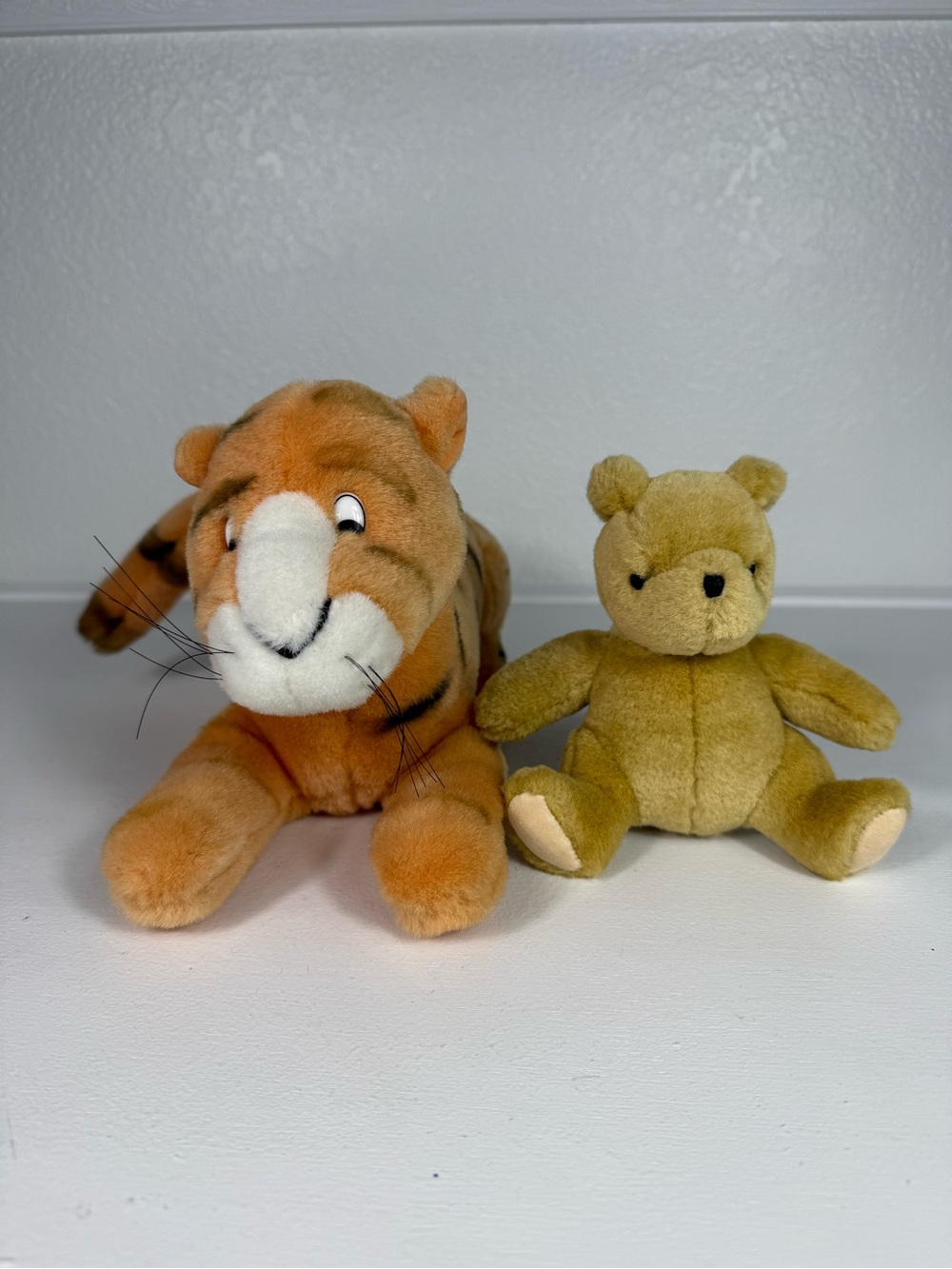 Gund Classic Pooh and Tigger Plush Toys